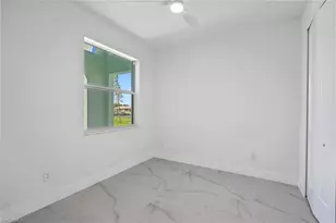 1105 SE 38th St, Cape Coral, FL 33904 - Photo 27