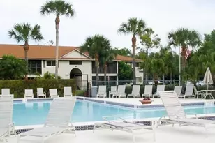 8101 S Woods Cir, Fort Myers, FL 33919 - Photo 17