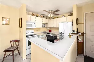 8101 S Woods Cir, Fort Myers, FL 33919 - Photo 7