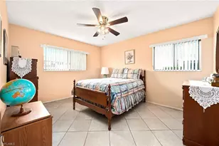 8101 S Woods Cir, Fort Myers, FL 33919 - Photo 9