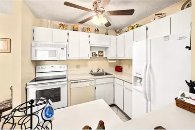 8101 S Woods Cir #1, Fort Myers, FL 33919 - Photo 5