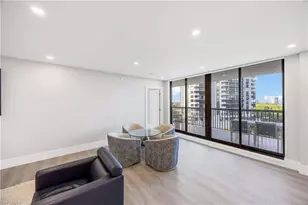 6075 Pelican Bay Blvd, Naples, FL 34108 - Photo 13