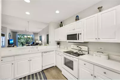 8239 Parkstone Pl #4-305, Naples, FL 34120 - Photo 9