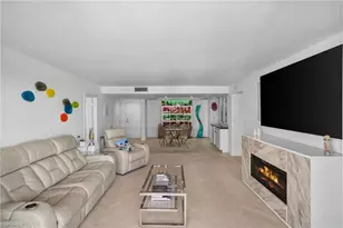 4001 Gulf Shore Blvd N, Naples, FL 34103 - Photo 13