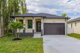 3074 Pine Tree Dr, Naples, FL 34112 - Photo 1