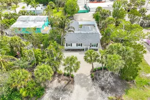 910 Fitzhugh St, Sanibel, FL 33957 - Photo 9