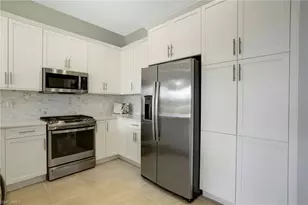 11543 Jacaranda Dr, Naples, FL 34120 - Photo 9