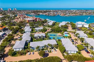 661 W Elkcam Cir, Marco Island, FL 34145 - Photo 21