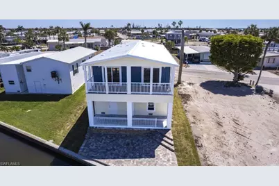 11300 Cypress Ln, Fort Myers Beach, FL 33931 - Photo 17