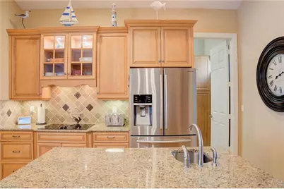 525 SW 8th Ter, Cape Coral, FL 33991 - Photo 9