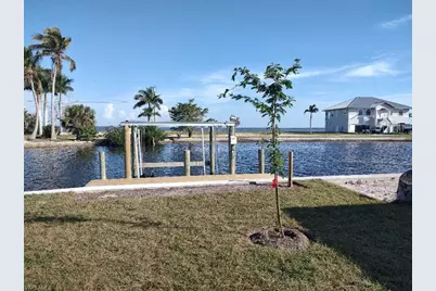 2585 3rd St, Matlacha, FL 33993 - Photo 3