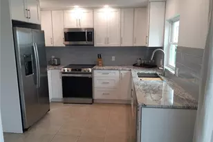 2585 Third St, Matlacha, FL 33993 - Photo 5