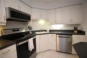 4005 Gulf Shore Blvd N, Naples, FL 34103 - Photo 11