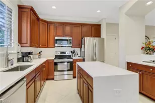 28677 San Lucas Ln, Bonita Springs, FL 34135 - Photo 11