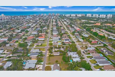 713 109th Ave N, Naples, FL 34108 - Photo 19