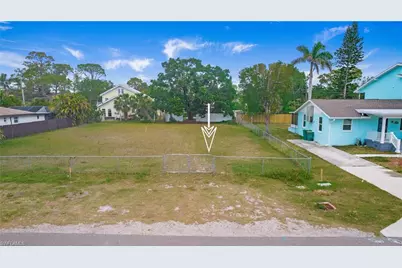 713 109th Ave N, Naples, FL 34108 - Photo 5
