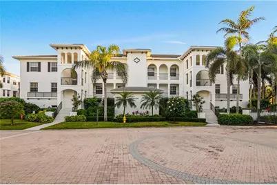 700 Bentwater Cir #203, Naples, FL 34108 - Photo 1