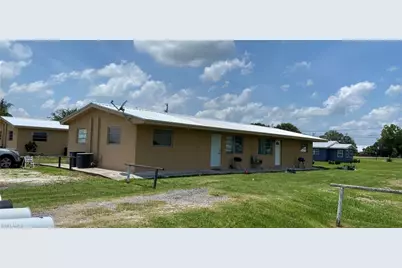 599 Avenue R SW, Moore Haven, FL 33471 - Photo 3