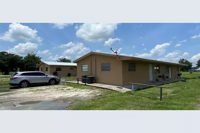 599 Avenue R SW, Moore Haven, FL 33471 - Photo 5