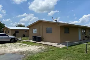 599 Ave R SW, Moore Haven, FL 33471 - Photo 5