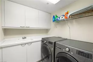 425 Dockside Dr, Naples, FL 34110 - Photo 37