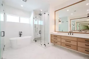 201 8th St S, Naples, FL 34102 - Photo 41