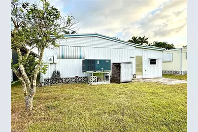 16 Turquoise Ave, Naples, FL 34114 - Photo 3