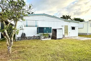 16 Turquoise Ave, Naples, FL 34114 - Photo 3