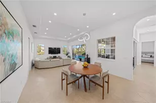 379 Cypress Way W, Naples, FL 34110 - Photo 19