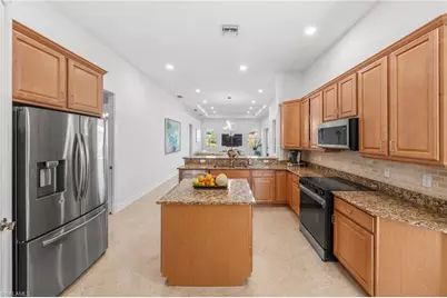 379 Cypress Way W, Naples, FL 34110 - Photo 15