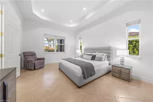 379 Cypress Way W, Naples, FL 34110 - Photo 35