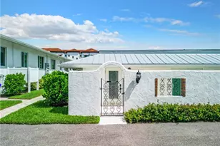 1405 Curlew Ave, Naples, FL 34102 - Photo 3