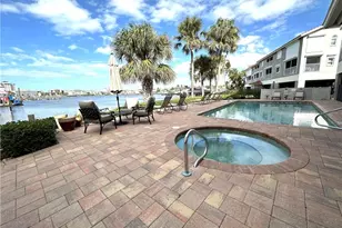 9101 Vanderbilt Dr, Naples, FL 34108 - Photo 23