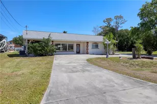 1888 Coral Cir, North Fort Myers, FL 33903 - Photo 37