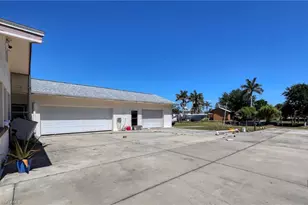 1888 Coral Cir, North Fort Myers, FL 33903 - Photo 25