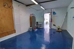 221 Grassy Key Ln, Naples, FL 34114 - Photo 27