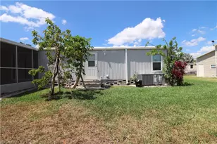 221 Grassy Key Ln, Naples, FL 34114 - Photo 3