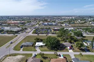 758 SW 4th St, Cape Coral, FL 33991 - Photo 11