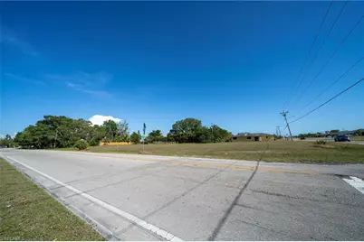 758 SW 4th St, Cape Coral, FL 33991 - Photo 15