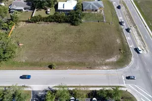 758 SW 4th St, Cape Coral, FL 33991 - Photo 3