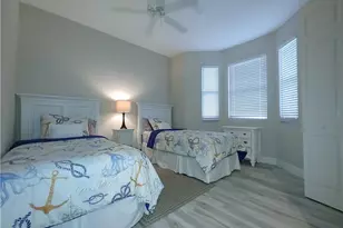 400 Flagship Dr, Naples, FL 34108 - Photo 23