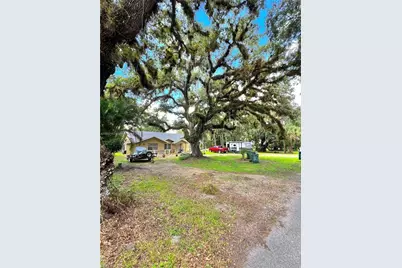 140 S Davis St, Labelle, FL 33935 - Photo 11