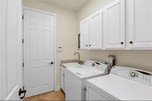 2930 Aviamar Cir, Naples, FL 34114 - Photo 31