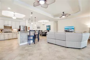 2930 Aviamar Cir, Naples, FL 34114 - Photo 15