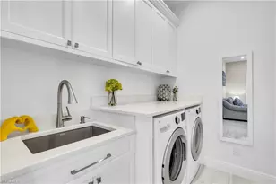 513 96th Ave N, Naples, FL 34108 - Photo 11