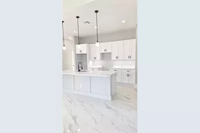 2911 22nd St SW, Lehigh Acres, FL 33976 - Photo 7