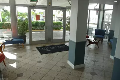 1900 Clifford St #705, Fort Myers, FL 33901 - Photo 9