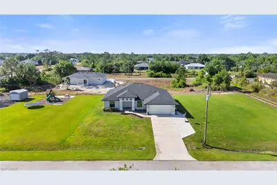 4017 7th St SW, Lehigh Acres, FL 33976 - Photo 3