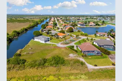 18613 Candletree Ct, Naples, FL 34114 - Photo 15