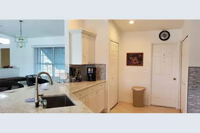 9 SE 15th Ave, Cape Coral, FL 33990 - Photo 5